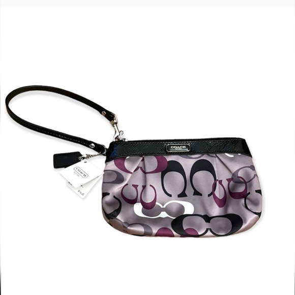 Coach Signature Wristlet Multicolor Sateen Print New with Tag - Picture 1 of 10